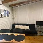 Przytulny W Lesie Blisko Rzeki Vakantiehuis