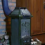 Przytulny W Lesie Blisko Rzeki